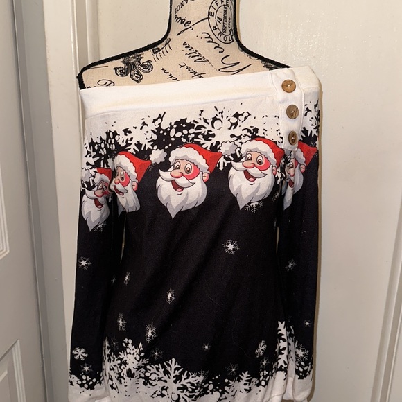 Pretty Girl graphic Santa Christmas long sleeve top- Sz L - black, white & Red - Picture 6 of 6